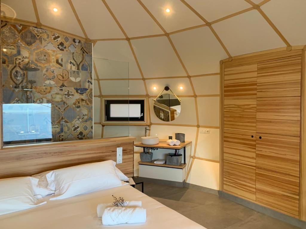 Отель Glamping Do Mar Байона Экстерьер фото